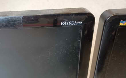 Photo of free Pair of 19" Viewsonic monitors (Cambridge CB3) #2