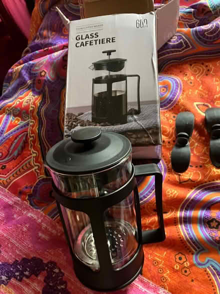 Photo of free PARTIALLY BROKEN CAFETIERE 600ml (Belsize Park NW3) #1