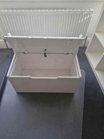 Photo of free Child seat/storage (Tn49qe) #2