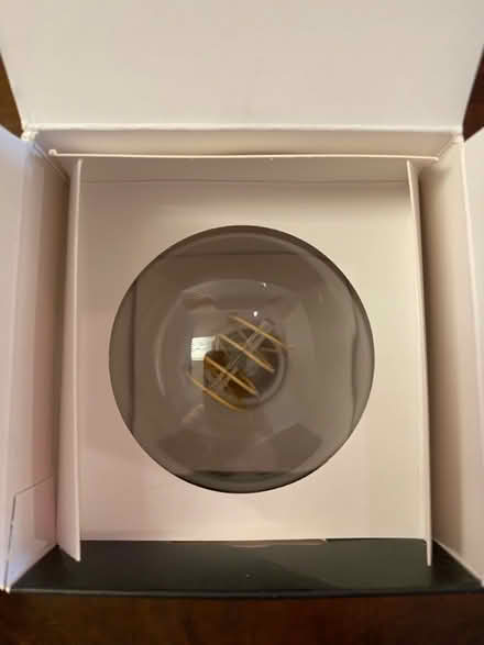 Photo of free NEW Globe style E26 40W LED bulb (Cabin John near Bethesda) #4