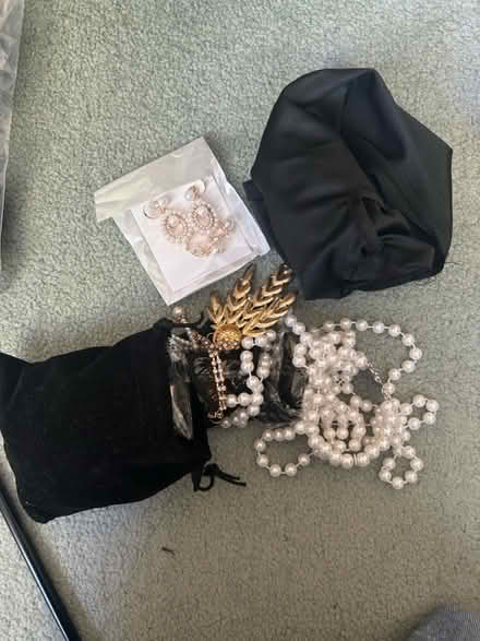 Photo of free 1930s Costume accessories (Hampstead Heath/Belsize Park) #1
