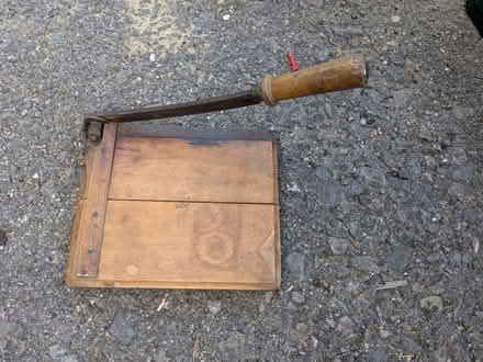 Photo of free paper guillotine (Larkhall Bath) #1