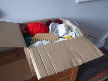 Photo of free Box of wool and weaving bits (Coleshill B46) #2