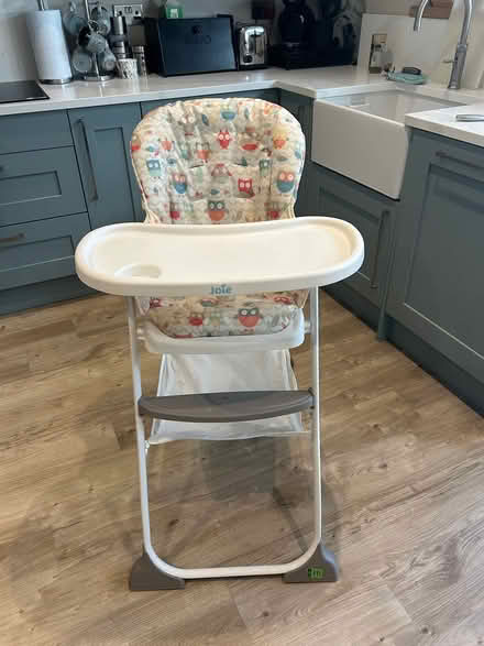 Photo of free Joie high chair (Dore) #1