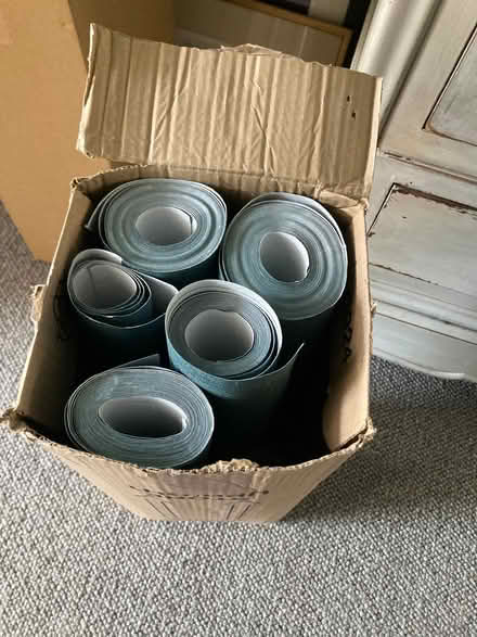 Photo of free Wallpaper (Emlyn Gardens W4) #2