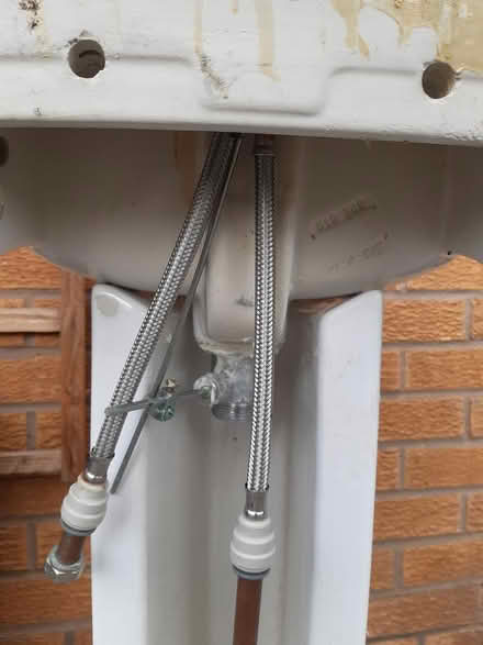 Photo of free Wash basin and pedestal (Bury BL8) #3