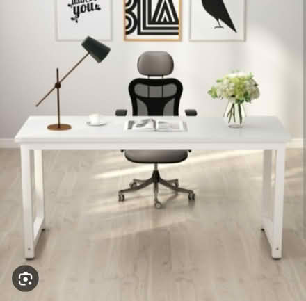 Photo of free White office desk (Watford WD17 1BJ) #1