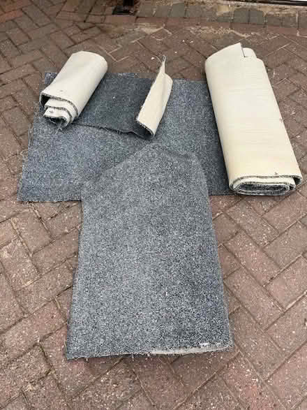 Photo of free 3 offcuts of dark blue speckled carpet (Collection B93 ) (Knowle B93) #1