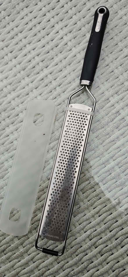 Photo of free Food grater, slight fault , RG54AB (Woodley RG5) #1