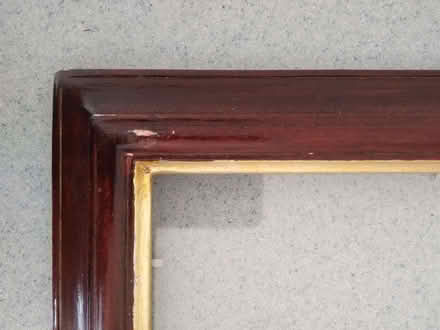 Photo of free Painted wood frame with glass (Victoria SW1V) #4