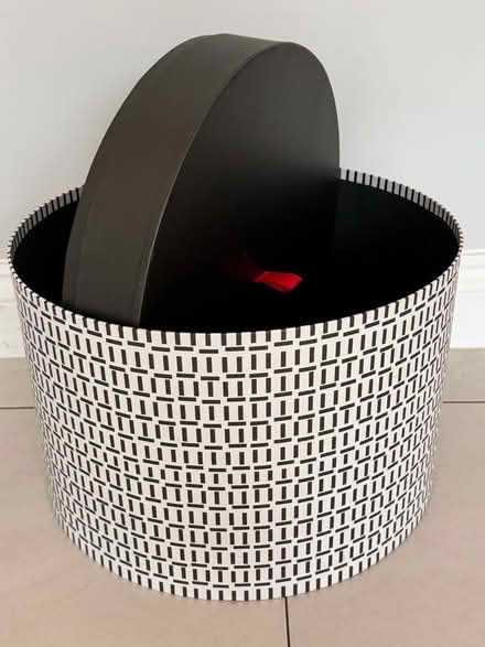 Photo of free Round Box - Collect Tomorrow (East Sheen, London SW14) #2