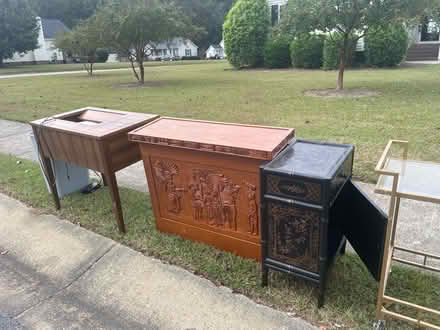 Photo of free Last chance, Curb Alert (Clayton) #2