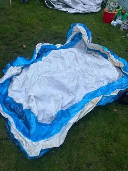 Photo of free Large kids blow up pool (Sundridge TN14) #1