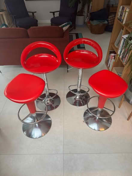 Photo of free 4 red bar stools (Amersham HP6) #1