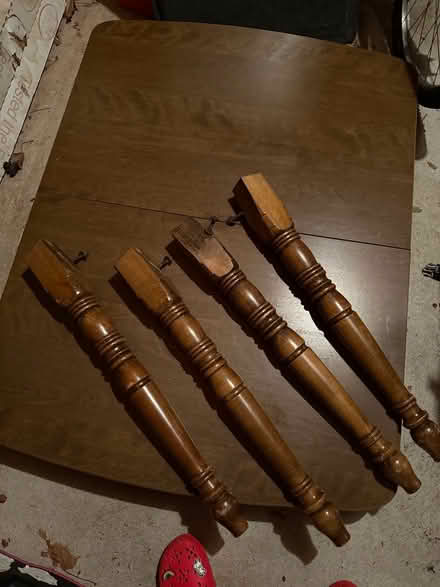 Photo of free Dining Table & 6 Chairs (Vernon, CT - near Henry Park) #3