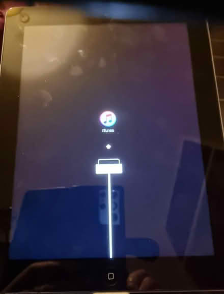 Photo of free Ipad (Mansfield ng18 2sh) #1