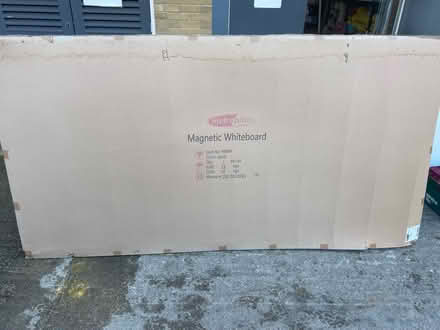 Photo of free Magnetic White Board (Oxford OX2) #2