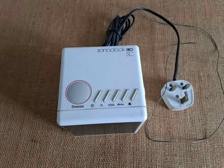 Photo of free Grundig Clock Alarm Radio (Croxley Green WD3) #4