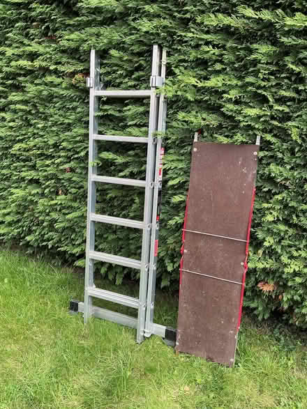 Photo of free Decorating/Hedge cutting platform. (Ashen CO10) #3