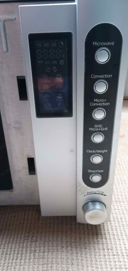 Photo of free Microwave oven (Lingwood NR13) #3