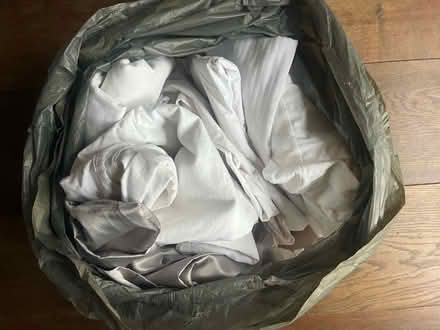 Photo of free Sheets and bedding (Tonbridge TN11) #1