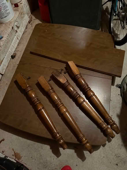 Photo of free Dining Table & 6 Chairs (Vernon, CT - near Henry Park) #2