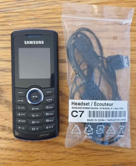 Photo of free Samsung GT-E2120 phone (Royston SG8) #1