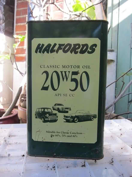 Photo of free 20w 50 motor oil Halfords (Bush Hill Park EN1) #1