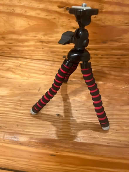 Photo of free Small tripod for small camera (Cleveland Park) #1
