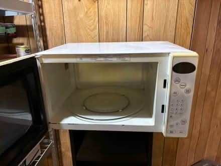 Photo of free Microwave Oven (Orleans) #1