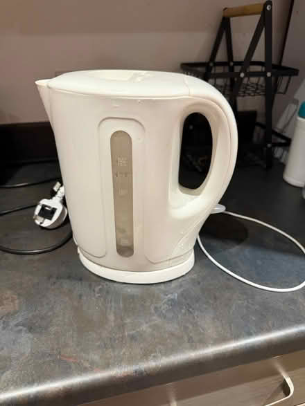 Photo of free Blender and kettle (Slough SL2) #2