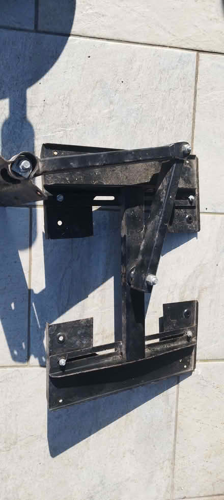 Photo of free Wall T.V.Bracket (Morden SM4) #1