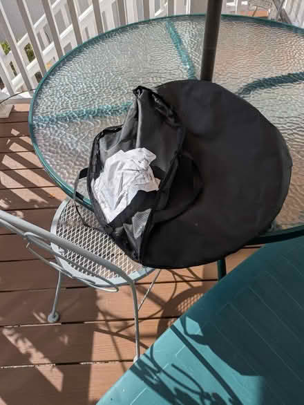 Photo of free Screen 'house' for Umbrella (Pawtucketville / Lowell) #3