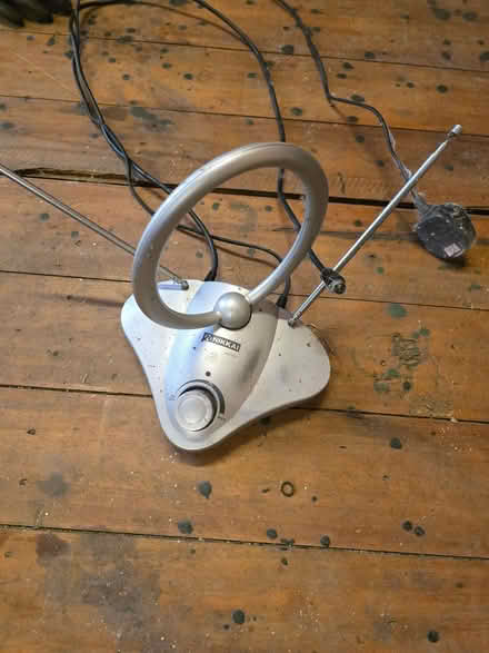 Photo of free Indoor boosted aerial (Bray SL6) #1