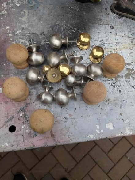 Photo of free Assorted furniture knobs (SY4) #1