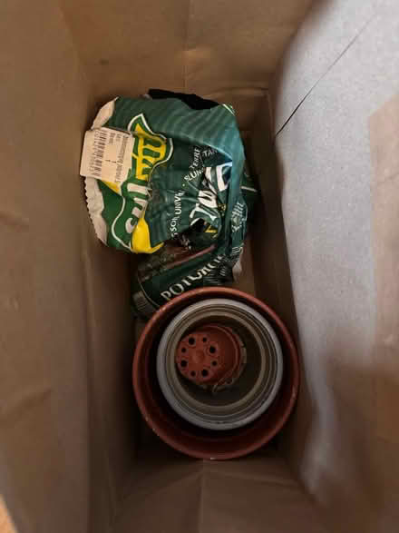Photo of free Houseplant food, soil and pots (Glasgow G20) #2