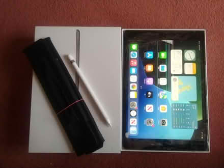 Photo of free iPad 7th Gen - Factory Settings (B90 shirley) #1