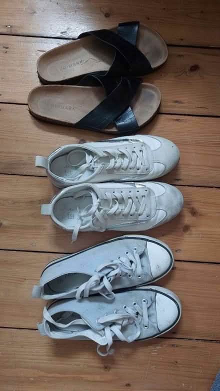 Photo of free Women's shoes size 5 (Kingston KT1) #3