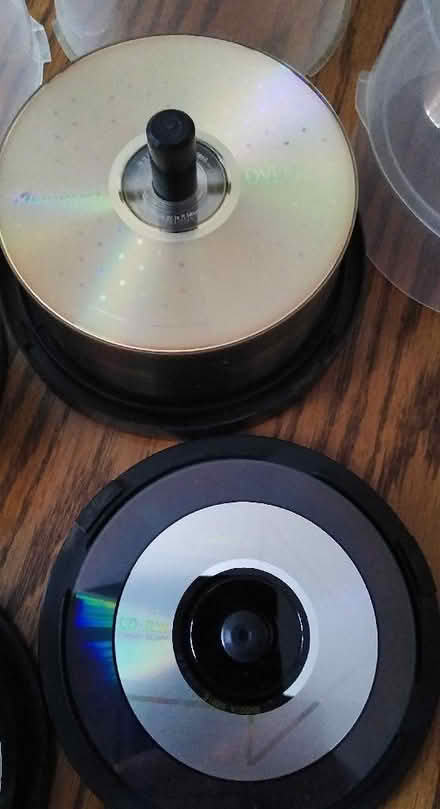 Photo of free CD-R, DVD-R Disc Media Bundle (Lee Chapel SS15) #4