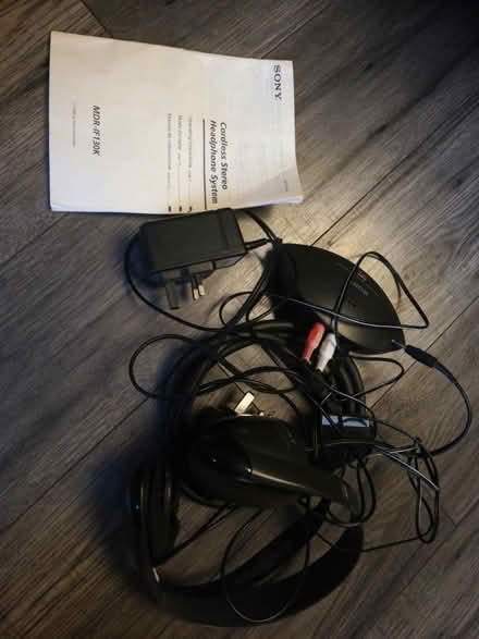 Photo of free Cordless stereo headphone system (Bradway S17) #1