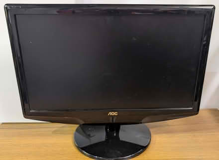 Photo of free AOC 18.5" monitor (Stroud) #1