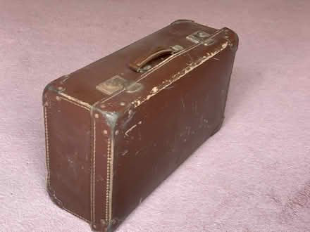 Photo of free Vintage suitcase (Amersham HP7) #2