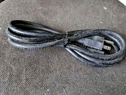 Photo of free US electrical adapters (Battle RG30) #2