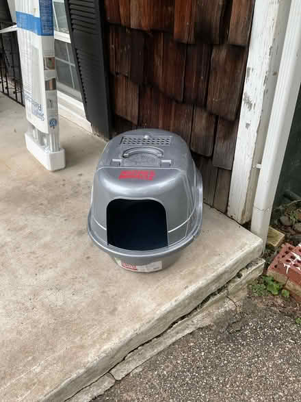 Photo of free Covered cat litter box (Severna Park) #2