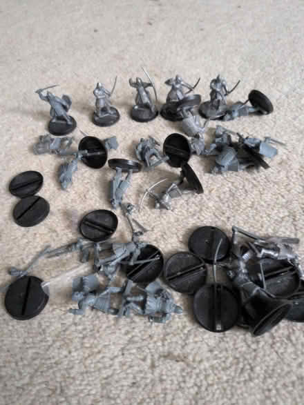 Photo of free Plastic mini figures (RG4) #1