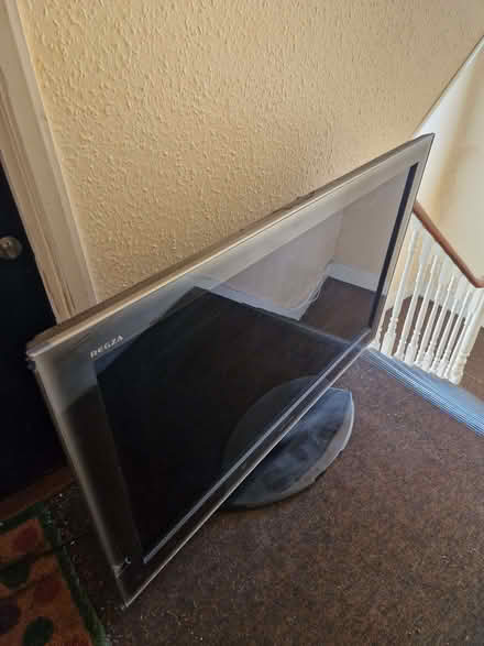 Photo of free TV (Newington Green N1) #2