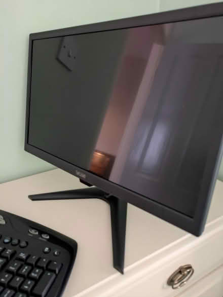 Photo of free Monitor and keyboard (Greenwood, Bicester, OX26) #3