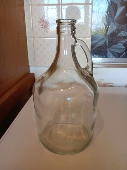 Photo of free 3 wine pouring jugs (Chalvington BN27) #1