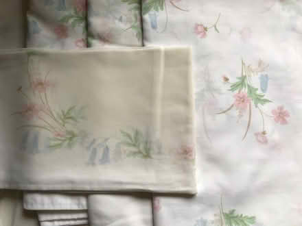 Photo of free 4 single duvet covers & pillowslips, floral pattern (Wootton OX13) #4