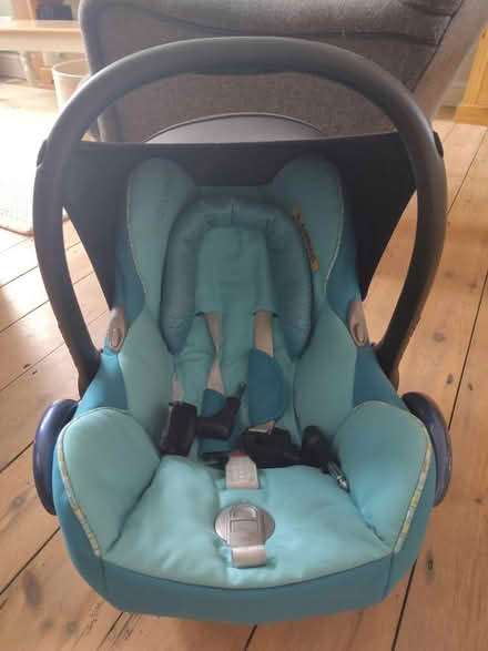 Photo of free Maxi cosy seat (OX1) #1
